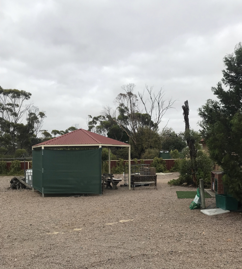 Grass Patch Caravan Park, Caravan Park at Esperance Book at Campedia